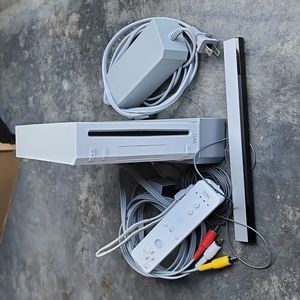 Nintendo Wii Console in White